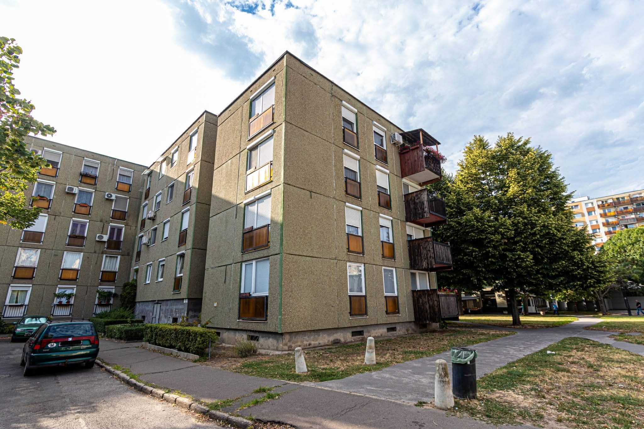 324bfe70-0642-4e2f-ac78-9d54a9ba5c9f